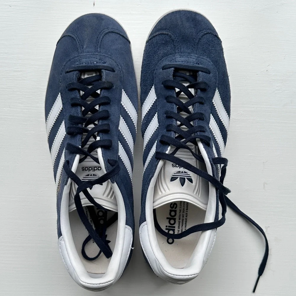 Adidas GAZELLE Women’s Dark Blue and White Sneakers Navy - Picture 3 of 5